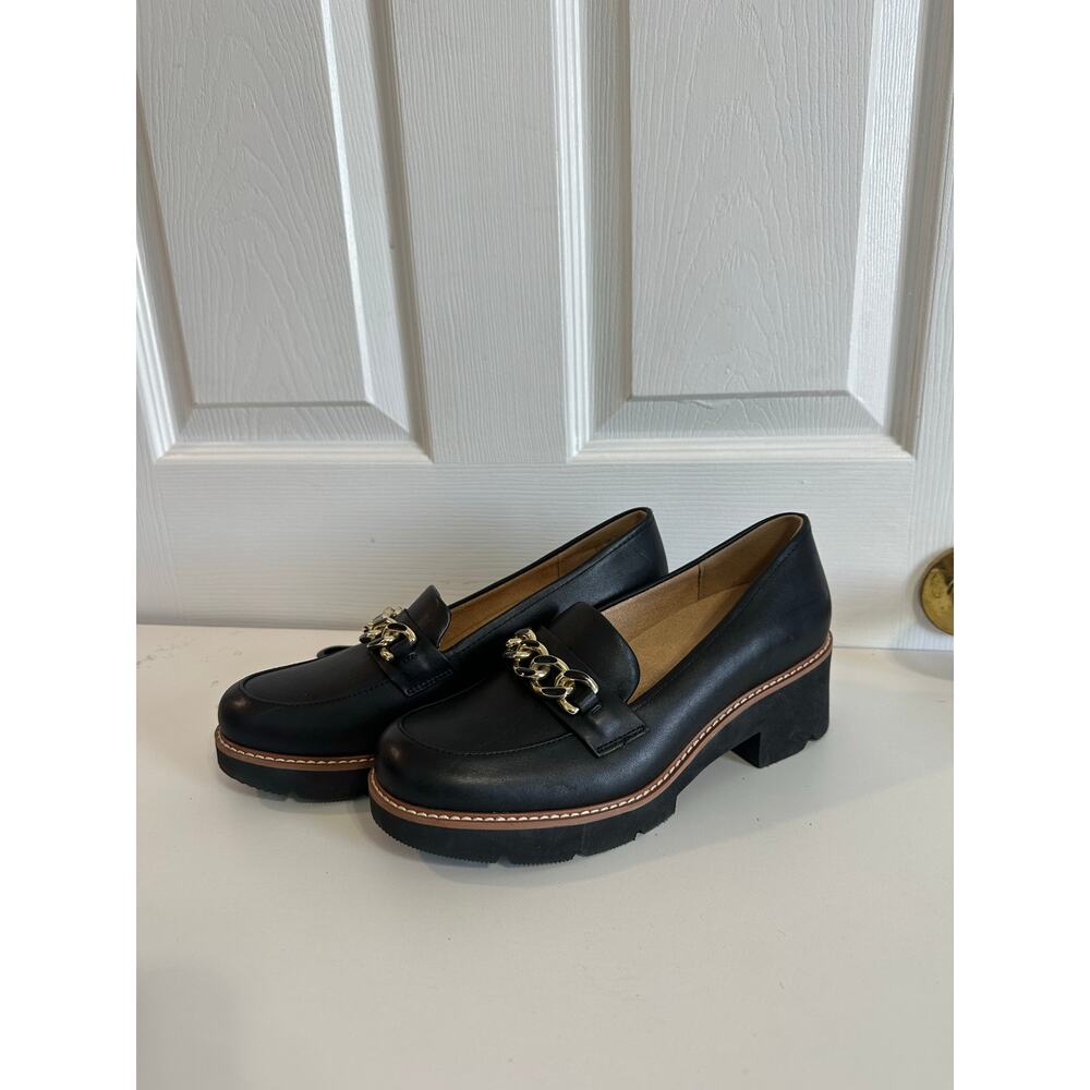Naturalizer NWOT Desi Chain Detail Platform Lug Sole Heeled Loafer Sz 8.5 Black - Picture 2 of 8